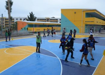 Inauguran obras de remodelación de Escuela Lord Cochrane de Recreo Alto