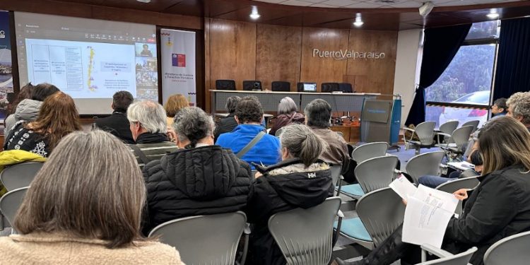 Agrupaciones de familiares se reúnen en Valparaíso en el marco del Plan Nacional de Búsqueda