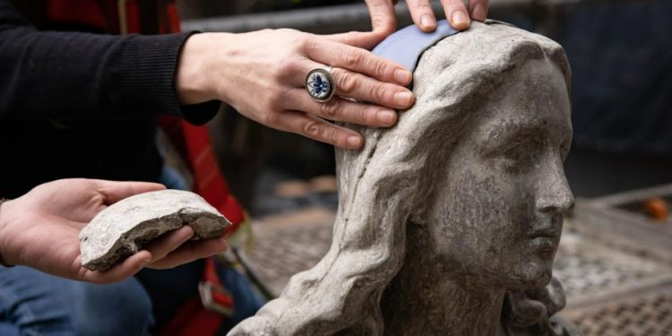UV restaura virgen de la iglesia San Francisco del Cerro Barón