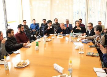 Gobernador presenta detalles del Anteproyecto de Inversión Regional a parlamentarios