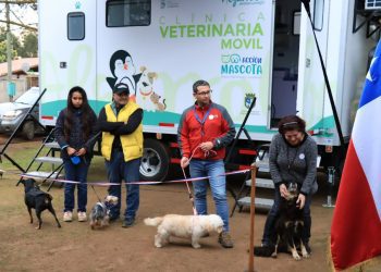 Gobierno Regional entrega clínica veterinaria móvil en Algarrobo