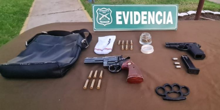 Detienen a cuatro sujetos que circulaban armados por Reñaca