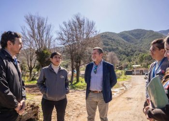 Fiscalizan trabajos de mejoramiento de ruta a Colliguay tras sistema frontal