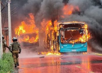 Entre en vigencia ley que castiga a quien dañe el transporte público