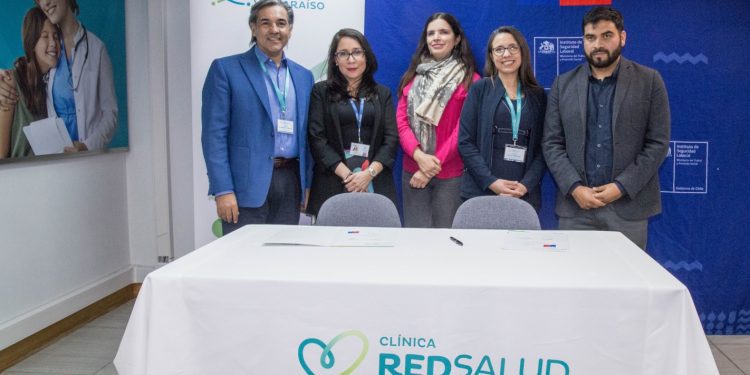 33 mil trabajadores podrán acceder a atenciones médicas en RedSalud Valparaíso