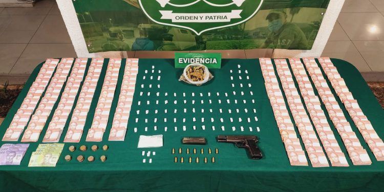 Detienen a 4 individuos en San Felipe por tráfico de drogas y tenencia ilegal de armas