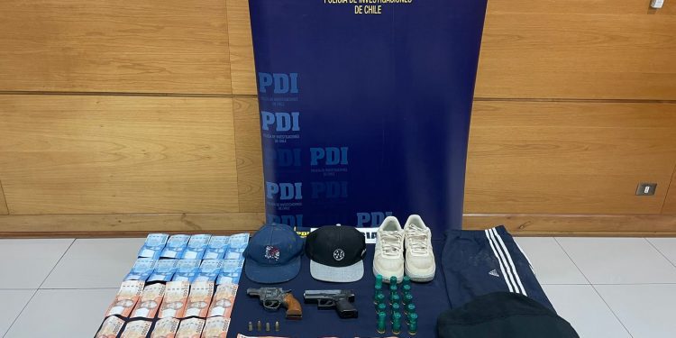 San Antonio: Detienen a tres sujetos por robo de más de 4.000 dólares