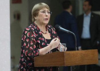 Bachelet y su análisis sobre el presente del país: “La gente está enojada, andan mala onda”