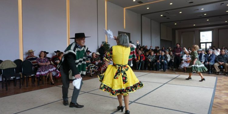 Viña del Mar: Comienza proceso clasificatorio de concurso de cueca