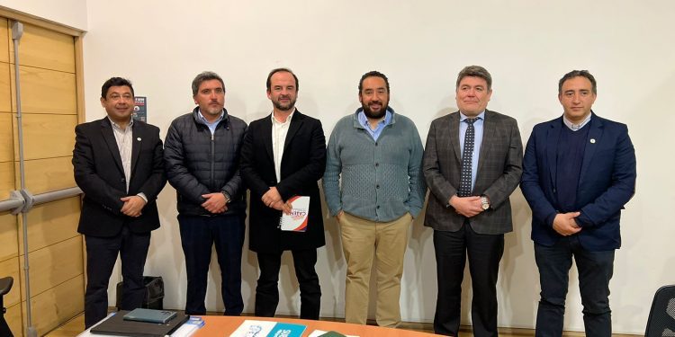 Asignarán recursos para proyectos de mejoramiento urbano en San Esteban, Hijuelas y Catemu