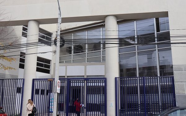 Condenan a 17 años de cárcel a hombre de 77 por violación de menor