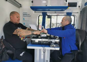 Registro Civil presenta moderno móvil de atención para la región de Valparaíso