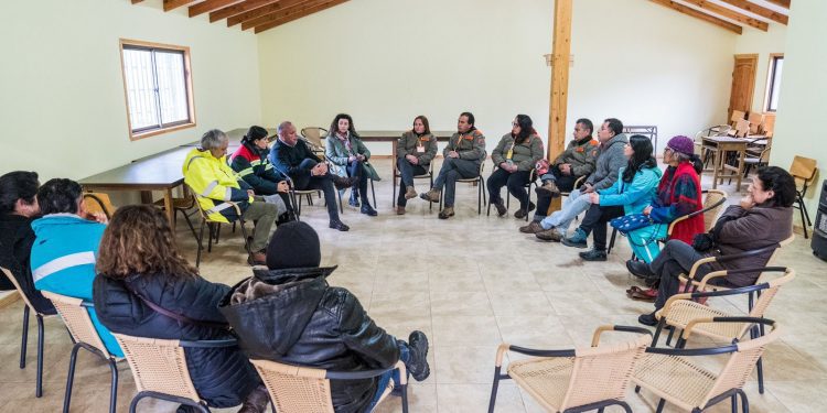 Alcaldesa de Quilpué y Gobernador Regional visitan Colliguay para escuchar las demandas comunidad