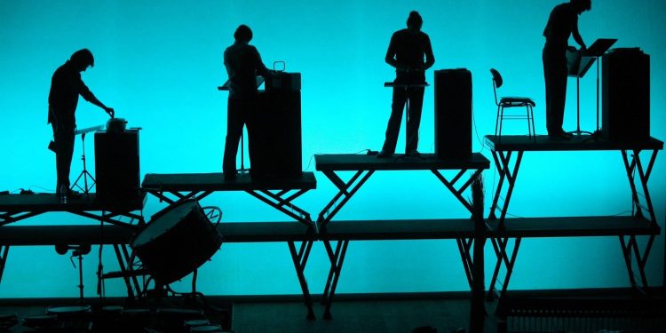 Con gira por Chile Drumming GP conmemora los 50 años del Golpe de 1973