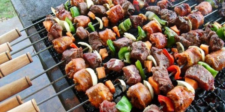 Fiestas Patrias: cómo evitar subir de peso de manera abrupta en los festejos