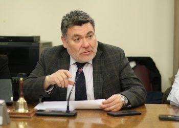 Diputado Venegas critica a consejeros constitucionales por norma de exención de contribuciones a primeras viviendas