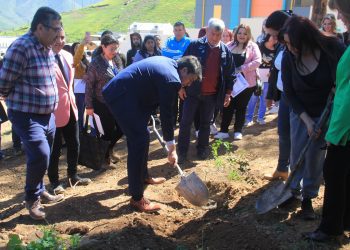 Tras 15 años de espera: Se iniciaron las obras de los nuevos departamentos del comité Villa Las Rosas de Cabildo