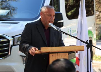 Gobernador Regional entrega vehículos de emergencia y mobiliario urbano en comuna de San Felipe