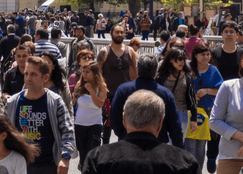 50 años del Golpe: 95% considera importante un compromiso transversal de sectores políticos por la democracia y DD.HH.