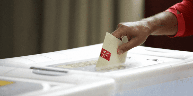 Cadem: Votos a favor en el plebiscito de diciembre suben 6 puntos