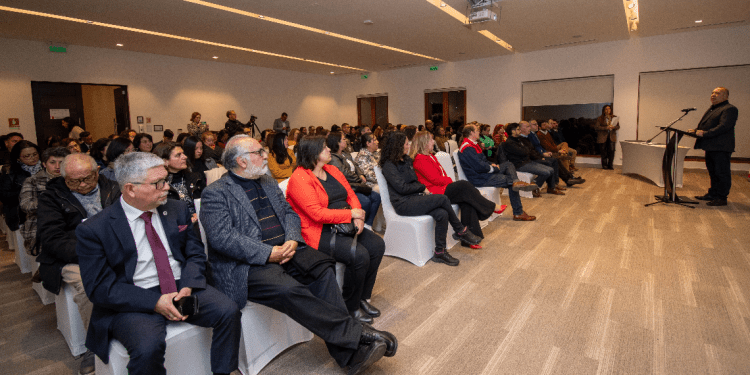 Centro de Padres y Apoderados de Quintero trabaja conjunto a ENAP para fortalecer la comunidad Escolar