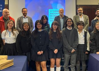 Liceo René Descartes de Viña del Mar ganó sexta versión de Torneo de Debate Filosófico