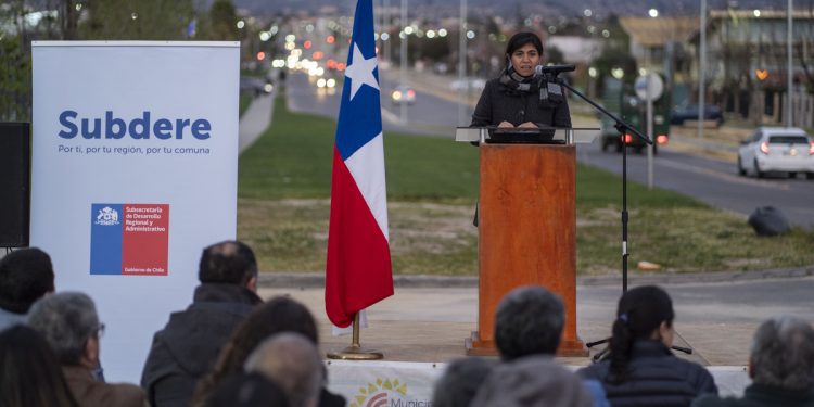 Municipio abierto de Quilpué y SUBDERE inauguran nueva luminaria pública en Avenida Centenario