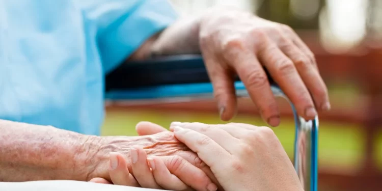 [Opinión] Vanessa Darlas: Alzheimer, la importancia de la atención humanizada