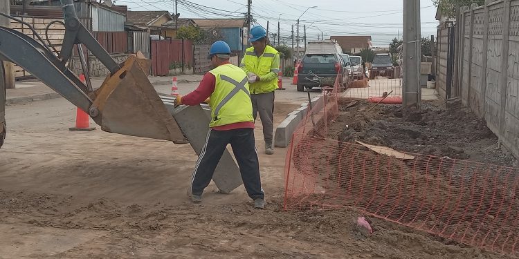 En etapa final se encuentra renovación de redes de Esval que beneficia a cerca de 3 mil familias de San Antonio