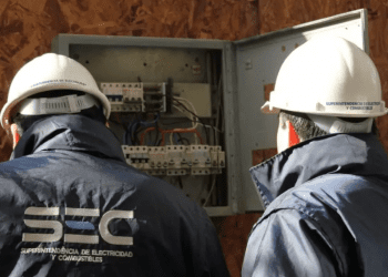 SEC solicita a municipios exigir cumplimiento de normativa energética a fondas y ramadas