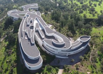 Universidad Adolfo Ibáñez lanza nueva carrera de Ingeniería en Negocios y Tecnología