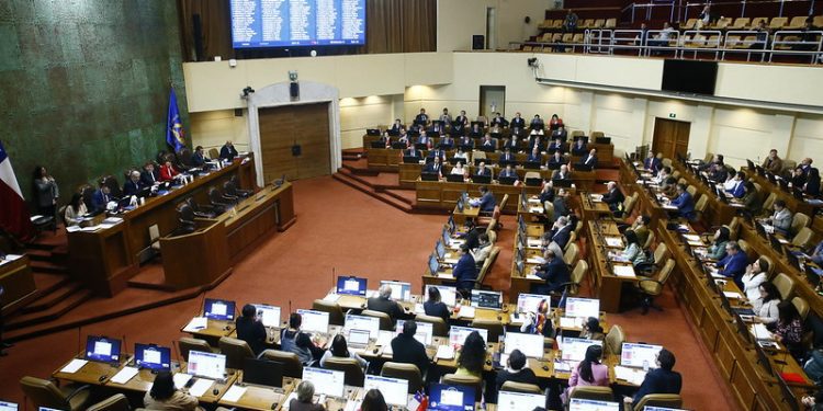 Congreso despacha proyecto que beneficia a las sociedades de servicios culturales