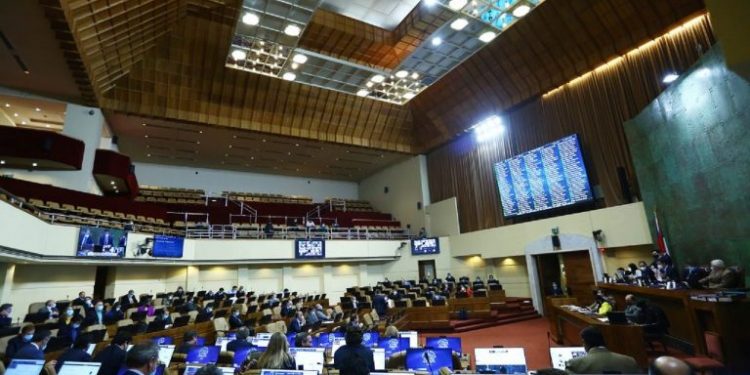 Cámara de Diputados y Diputadas aprobó la conformación de la comisión investigadora por robo de salmones