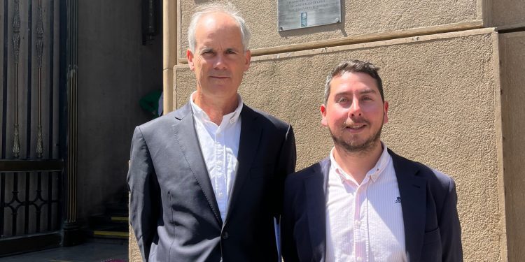 Senador Galilea y concejal Vallejos celebran aprobación para la construcción del puente Maica en Villa Alegre