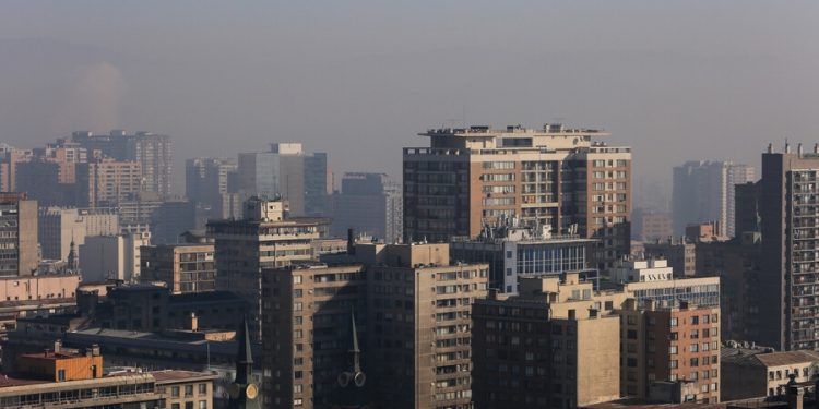 Ipsos: Consumidores chilenos llegan a su mayor nivel de confianza en el último año y medio