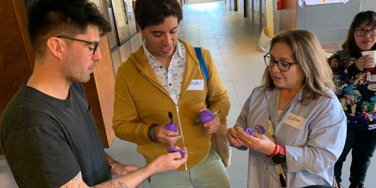 Ingenieros diseñan innovadores productos para pacientes reumáticos