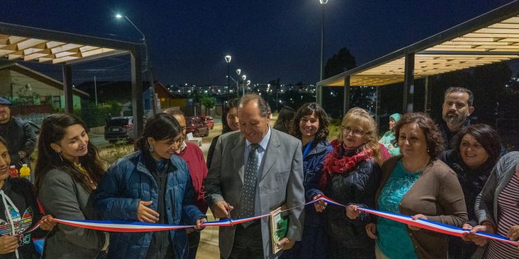 Municipio Abierto de Quilpué y MINVU inauguran paso peatonal en Belloto Sur