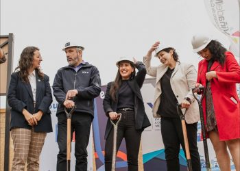 Viña del Mar Inicia Construcción de Plazas en el Bandejón Central del Par Viana-Álvarez