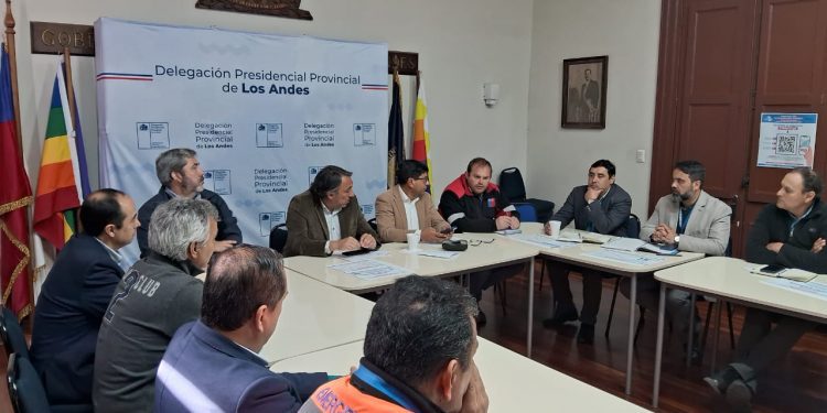 Municipalidad de Santa María impulsa mega obra sanitaria con apoyo de Esval