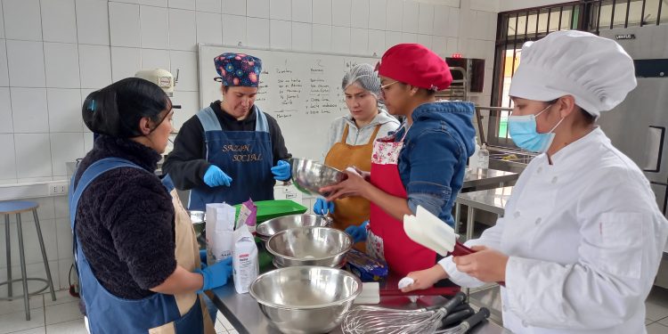 Emprendedoras de Quillota culminan con éxito talleres de Programa ‘Sazón Social’