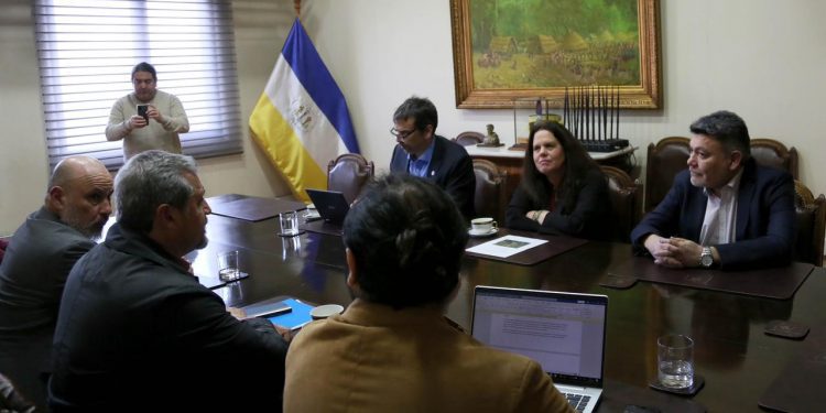 Ministerio de Defensa cederá terrenos para la futura construcción de un estadio atlético en Quillota