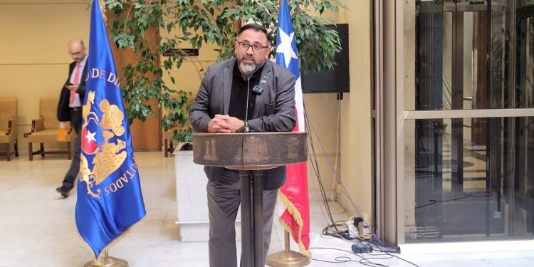 Demora en mejora de Cuatro Esquinas: Diputado Pino pide explicaciones al Minvu en millonaria inversión