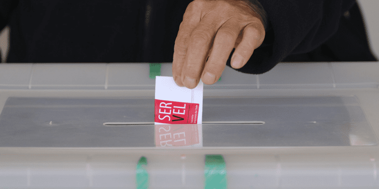 Cadem: Polarización en Chile persiste en proceso constitucional