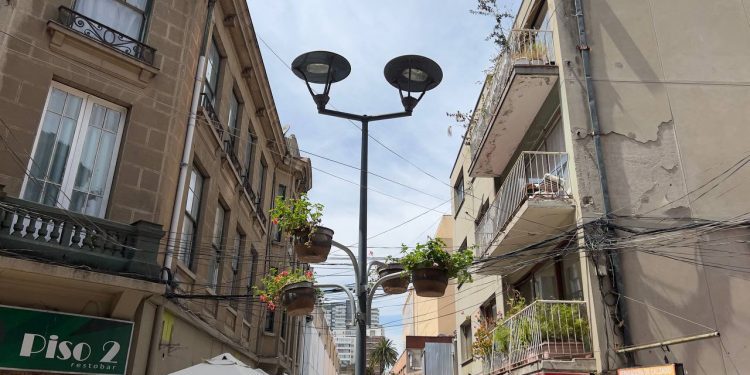 Municipalidad de Viña del Mar lanza licitación para mejorar luminarias en Paseo Cousiño