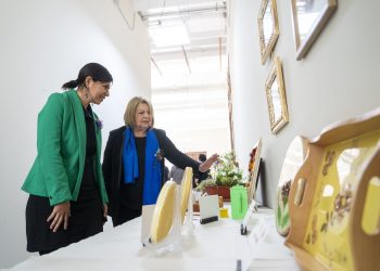 Quilpué revive la Fiesta de la Primavera con exposición de arte floral, carros alegóricos y pasacalles