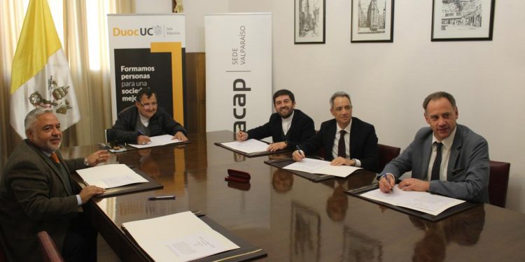 Obispado de Valparaíso, CFT PUCV, INACAP y Duoc UC firman Protocolo de Acuerdo para trabajar en conjunto