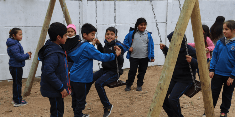 Sistema Hidropack Garantiza Suministro Continuo de Agua Potable en Escuela de La Viña