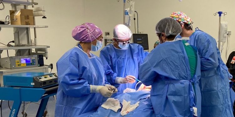 Hospital Biprovincial Quillota Petorca incursiona con inéditas cirugías de tórax en el recinto