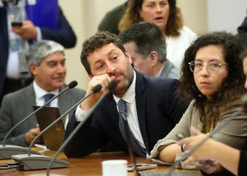 Caso Convenios: UDI acusa “negligencia inexcusable” de Miguel Crispi