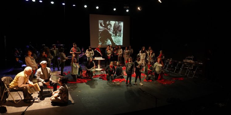 Ensamble Vocal Comunitario de San Antonio estrena su segundo montaje «Voces por la memoria»